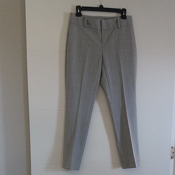 Calvin Klein Pants - Calvin Klein Capri Pants Plaid Size 2